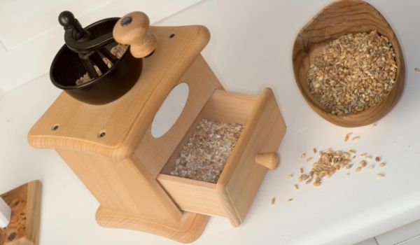 Best grain mill or flour grinders