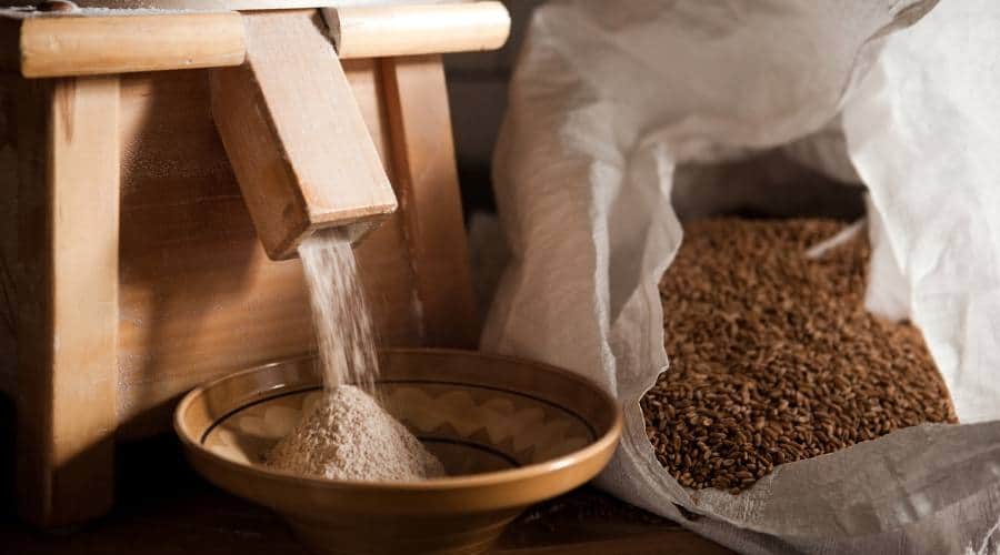 is it cheaper to grind your own flour