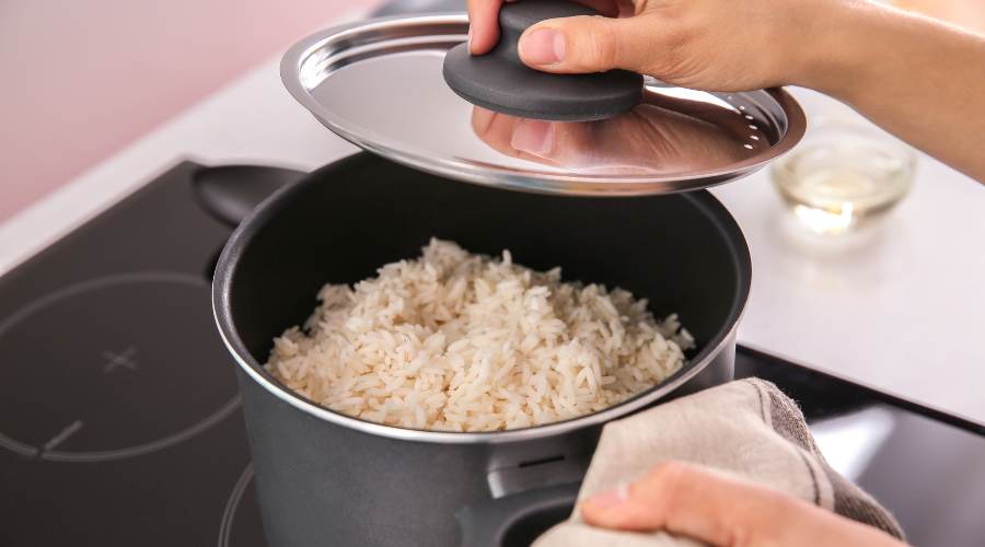 storing cooked rice